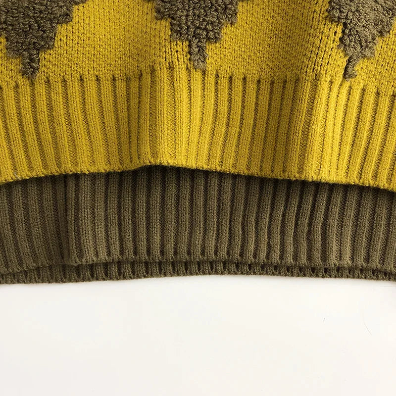 Little Leaf Knit Vest