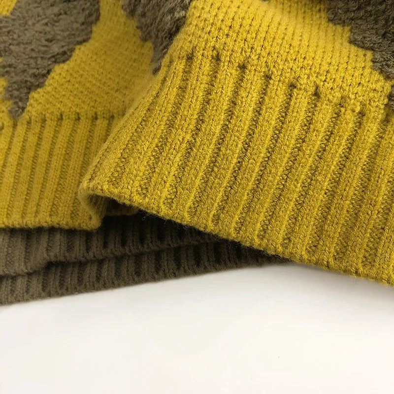 Little Leaf Knit Vest