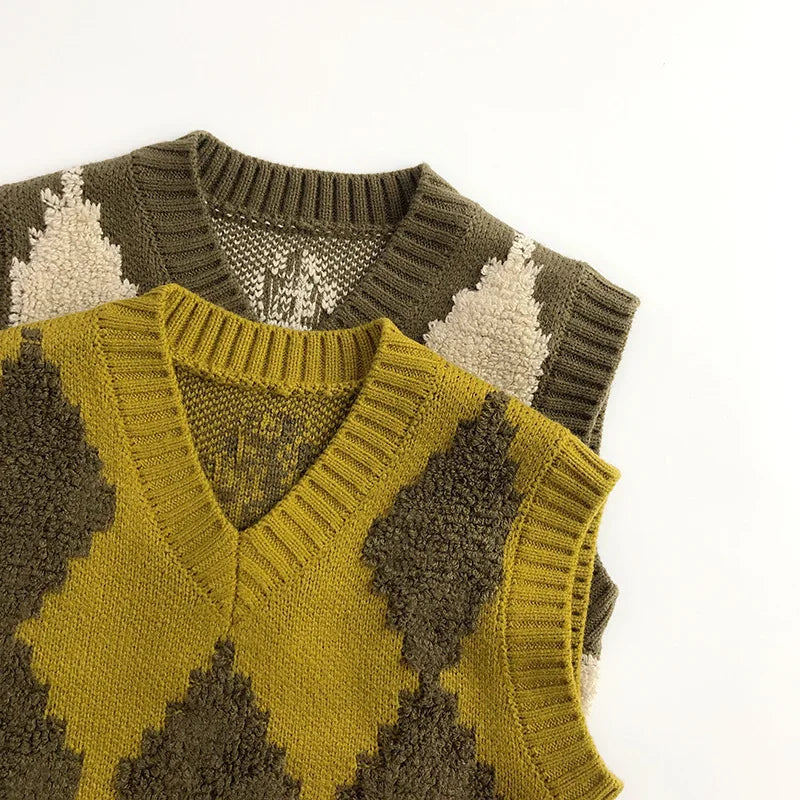 Little Leaf Knit Vest